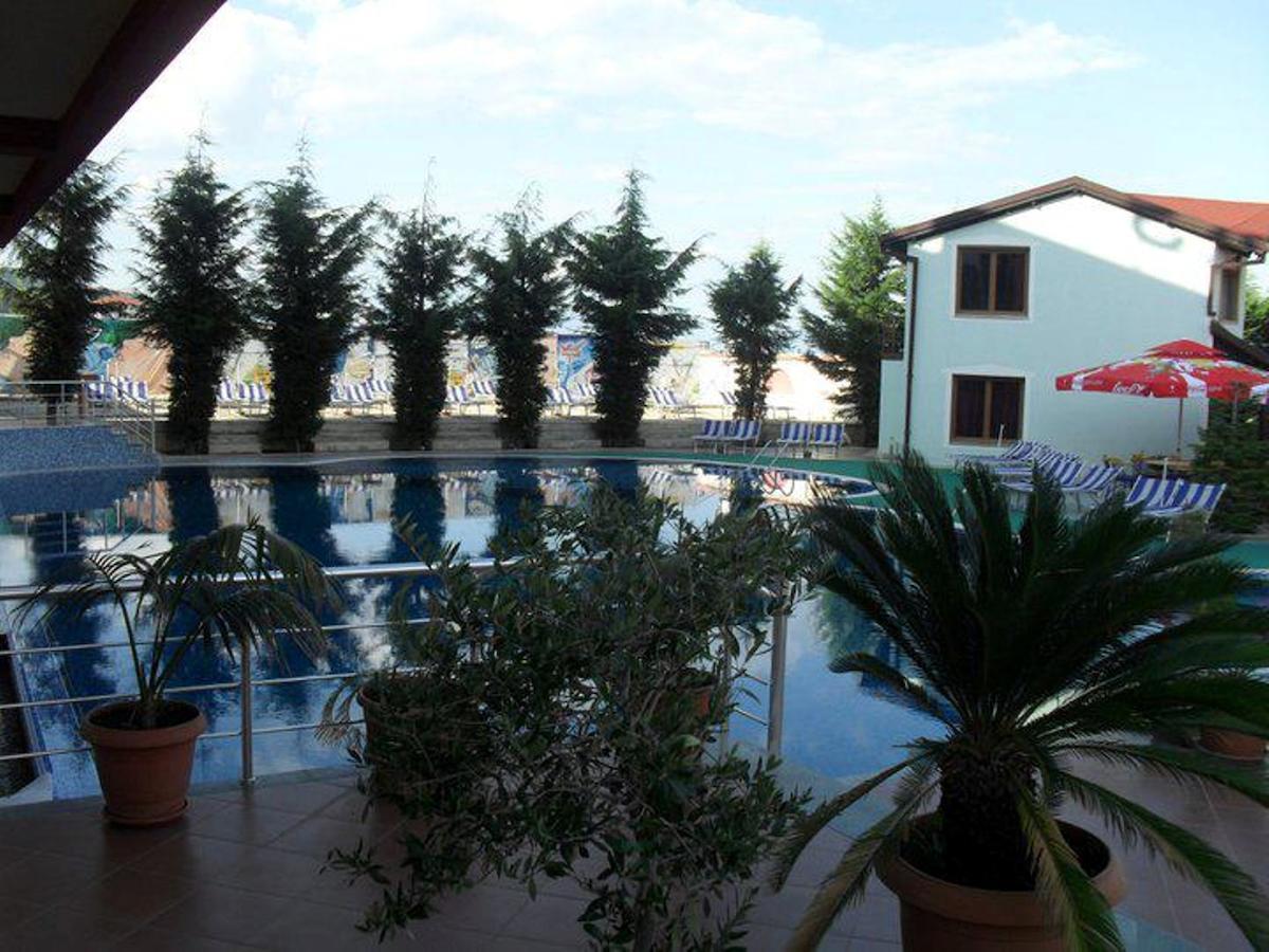 Hotel Lyhnidas Udenisht المظهر الخارجي الصورة